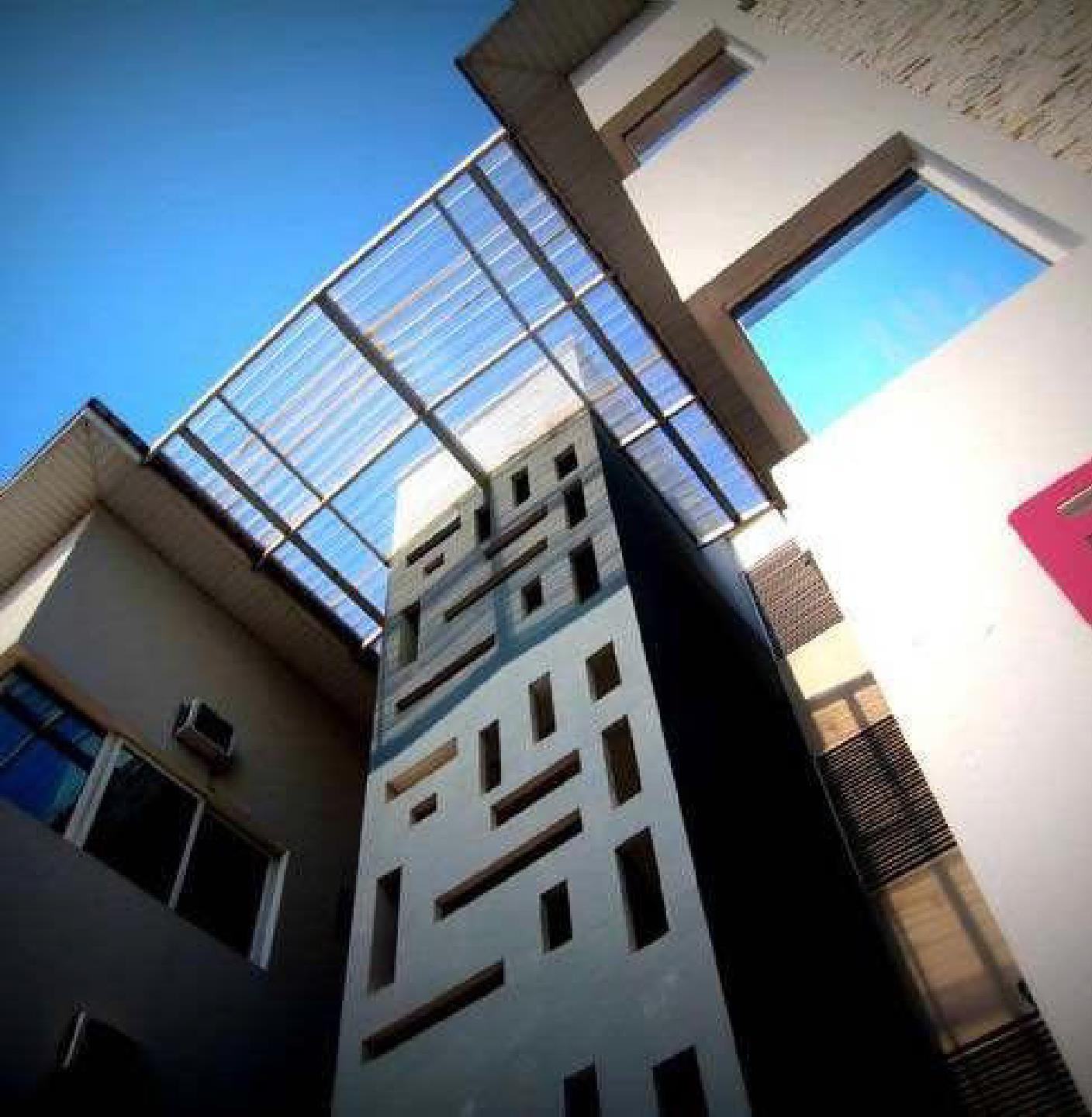 Pine Court, Lekki